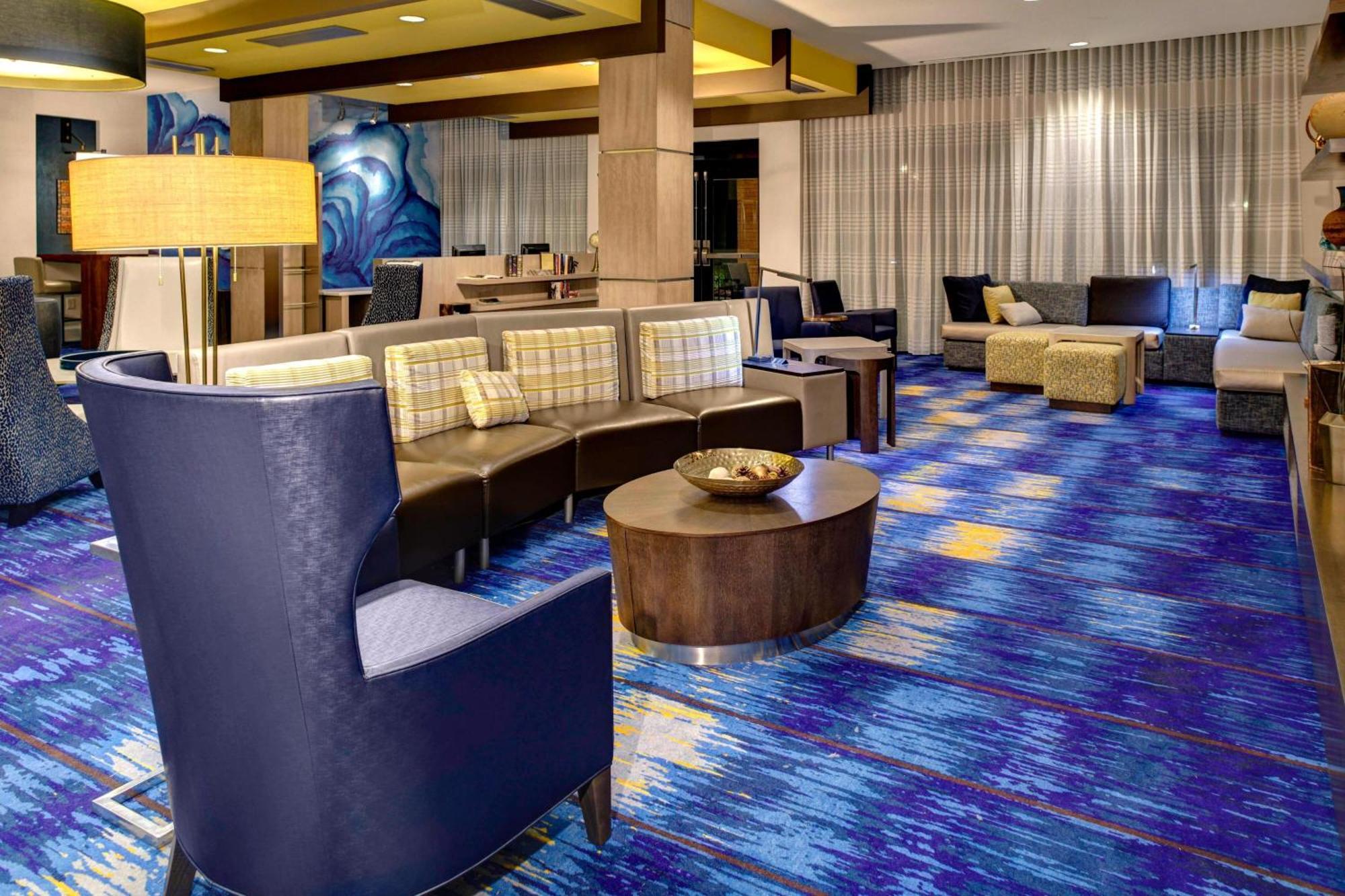 Courtyard By Marriott Carrollton Hotel Ngoại thất bức ảnh