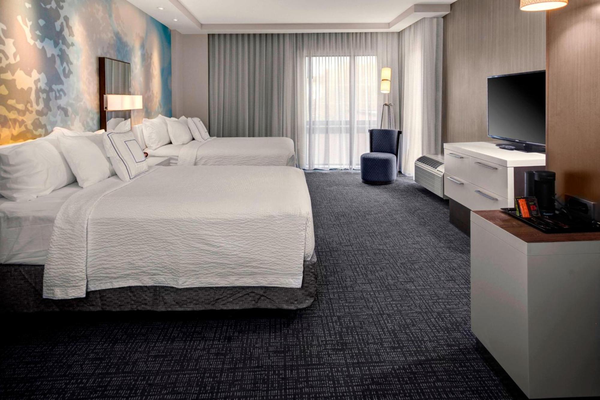 Courtyard By Marriott Carrollton Hotel Ngoại thất bức ảnh