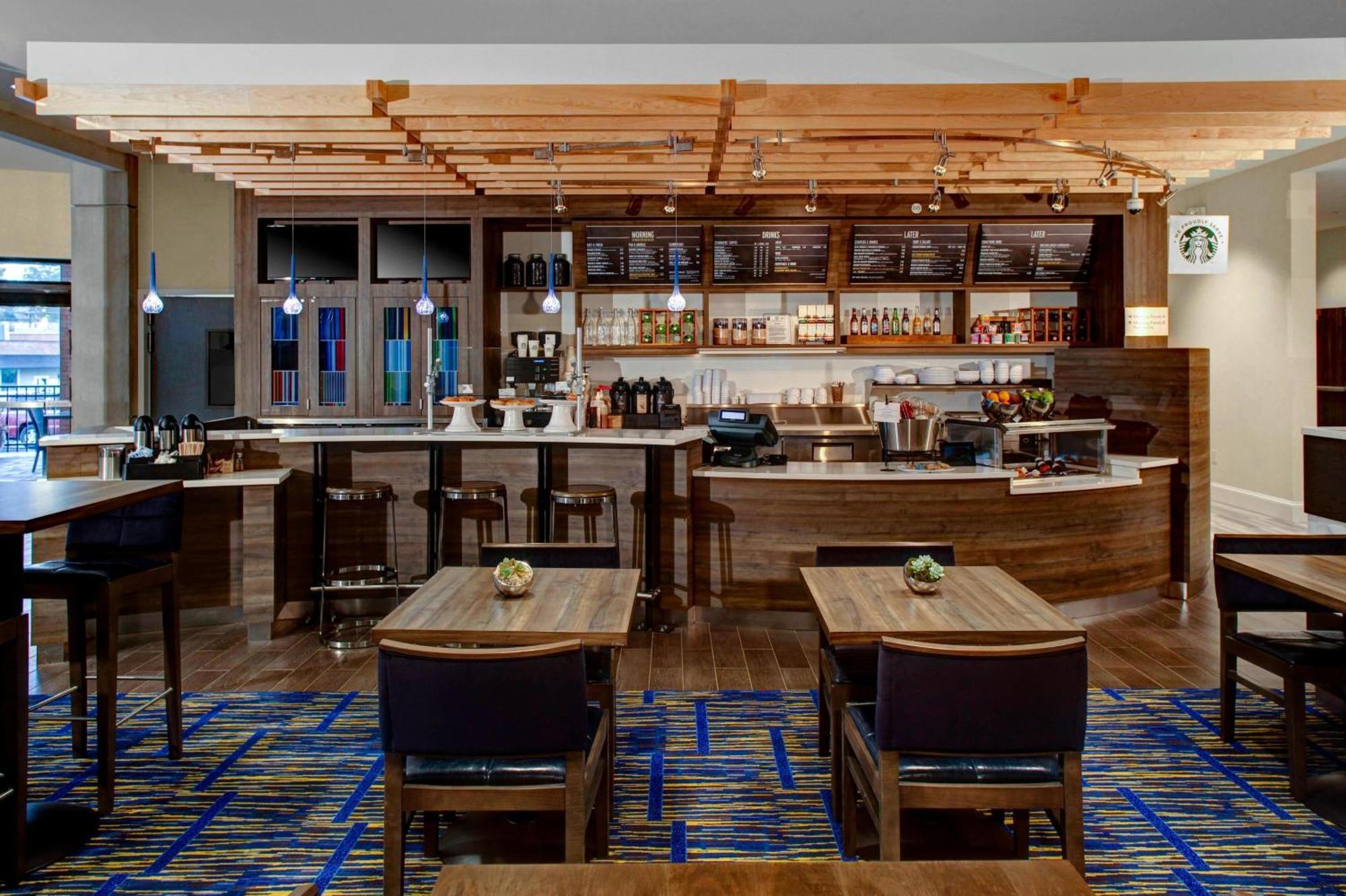 Courtyard By Marriott Carrollton Hotel Ngoại thất bức ảnh