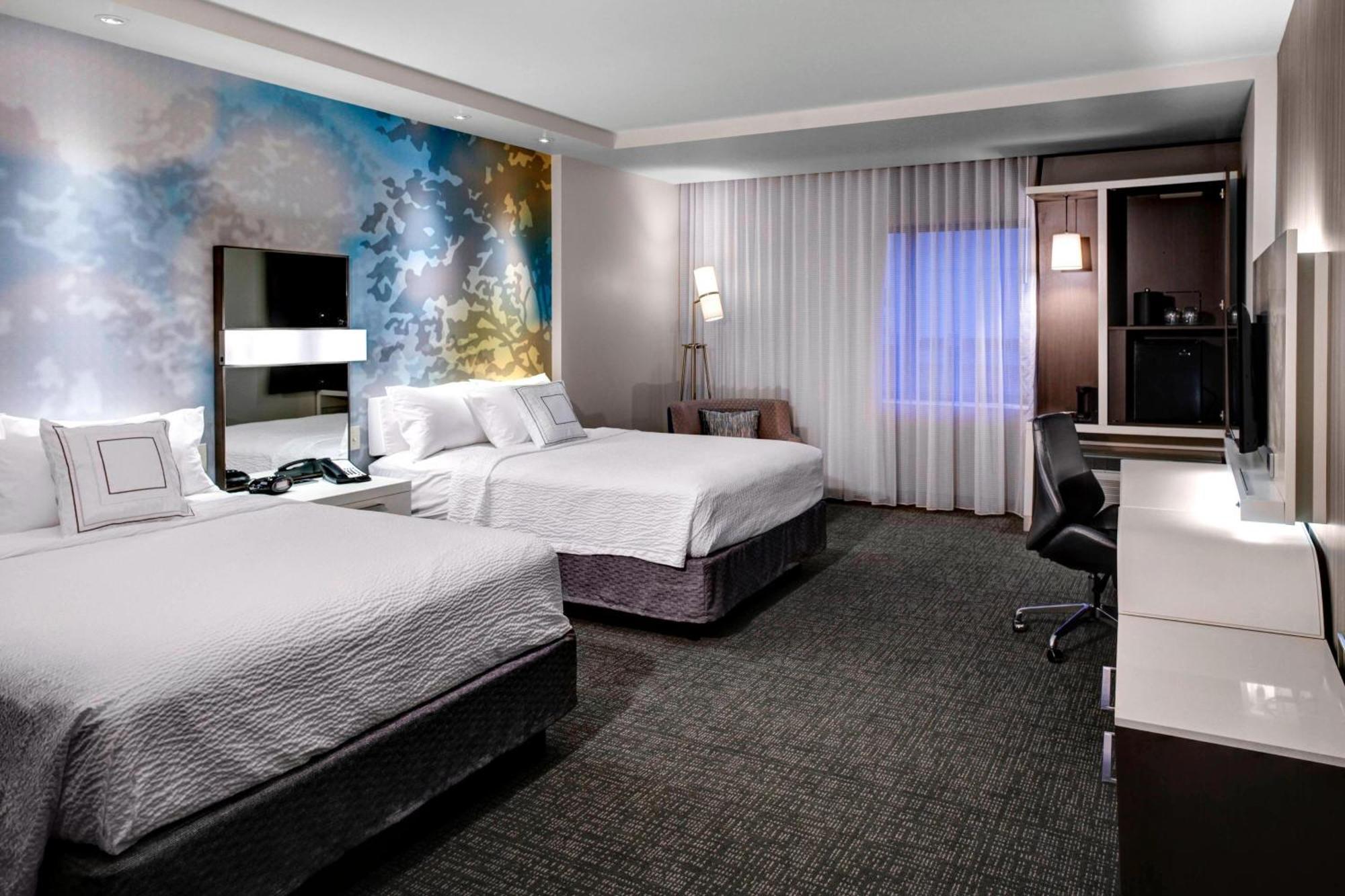 Courtyard By Marriott Carrollton Hotel Ngoại thất bức ảnh