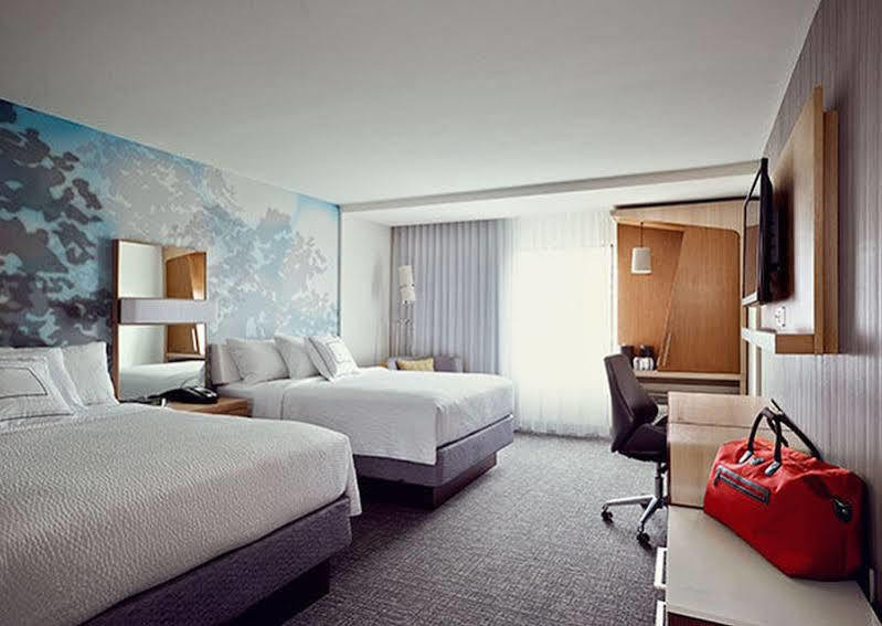 Courtyard By Marriott Carrollton Hotel Ngoại thất bức ảnh